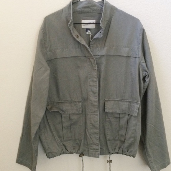 universal thread utility jacket